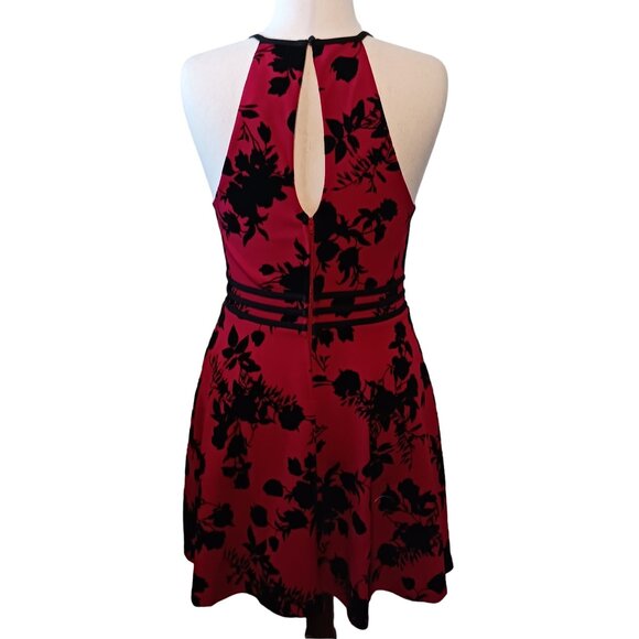 NEW Speechless Juniors Illusion Neckline Mini Fit & Flare Mini Dress Red Size 13 - Picture 5 of 13